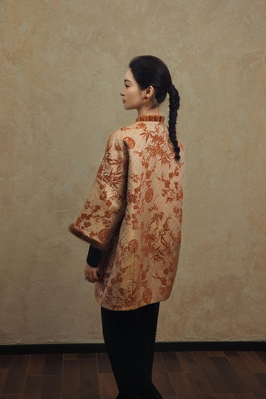 盛唐婧 | 梅竹双清新中式提花绒拼水貂中长款外套 商品图5