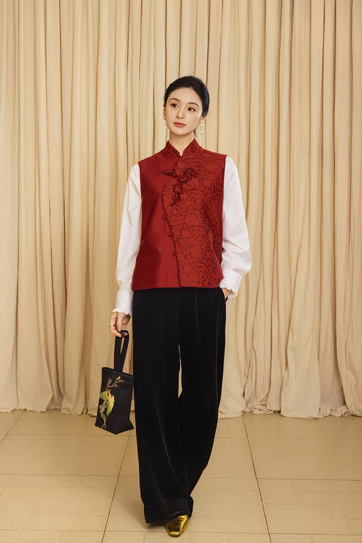 廷前观棠 | 希骥红色小马马甲 商品图5