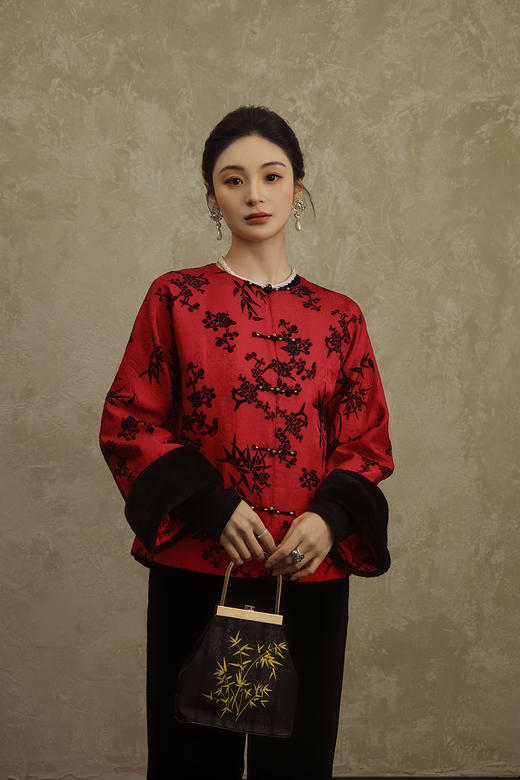 盛唐婧 | 轻奢时尚新中式提花绒羊毛袖口对襟外套 商品图1