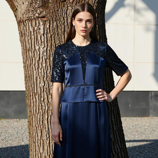 EITIE爱特爱气质圆领修身亮片复古礼服连衣裙春新款8177813 商品图7