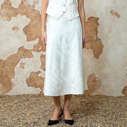 EITIE爱特爱气质高腰垂坠显瘦优雅暗纹长裙半身裙春季新款8106807 商品图1