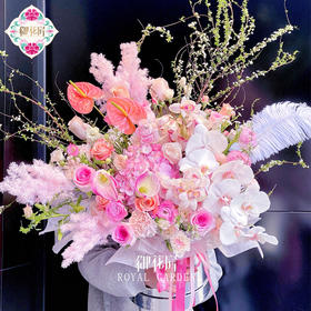 粉钻甜心 • 鲜花花桶