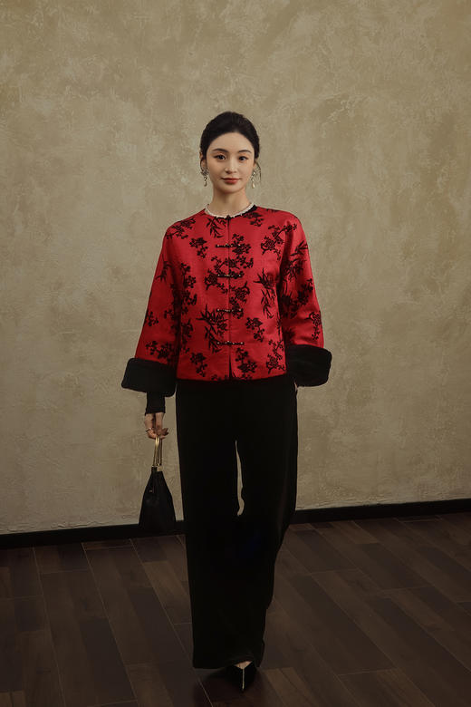 盛唐婧 | 轻奢时尚新中式提花绒羊毛袖口对襟外套 商品图2