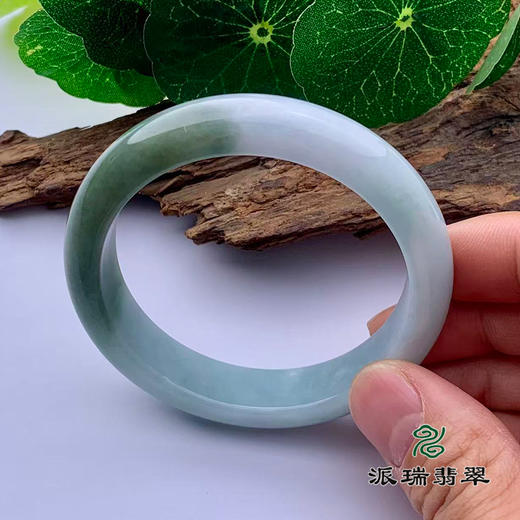 派瑞翡翠 翡翠手镯 糯种 绿色 商品图3