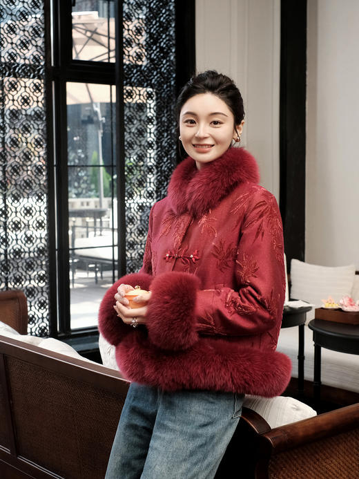 盛唐牡丹 | 文竹丝毛漳缎狐狸毛棉外套 商品图0