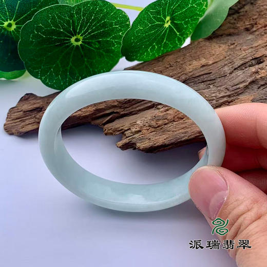 派瑞翡翠 翡翠手镯 糯种 绿色 商品图1