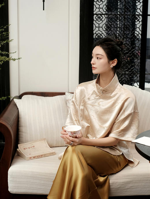 STJING×凯喜雅|长江赋立领短袖上衣 商品图2