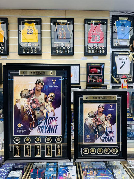 收藏系列 科比布莱恩特 纪念装饰画 标准版/豪华版（非亲签） 商品图5