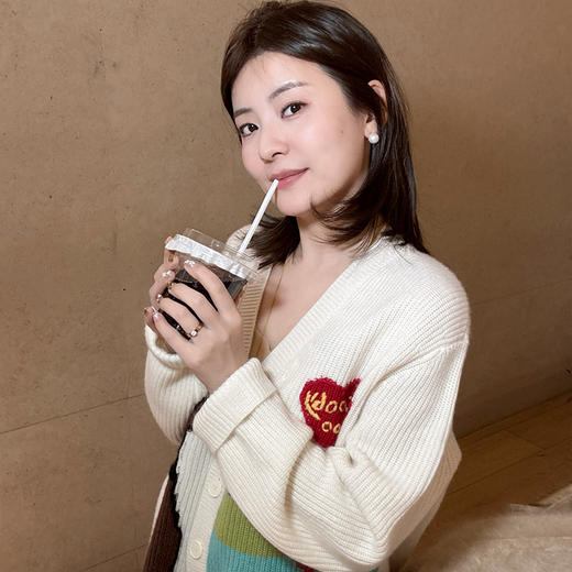 【特价不退换】良木礼山羊绒V领开衫91482F） 商品图1