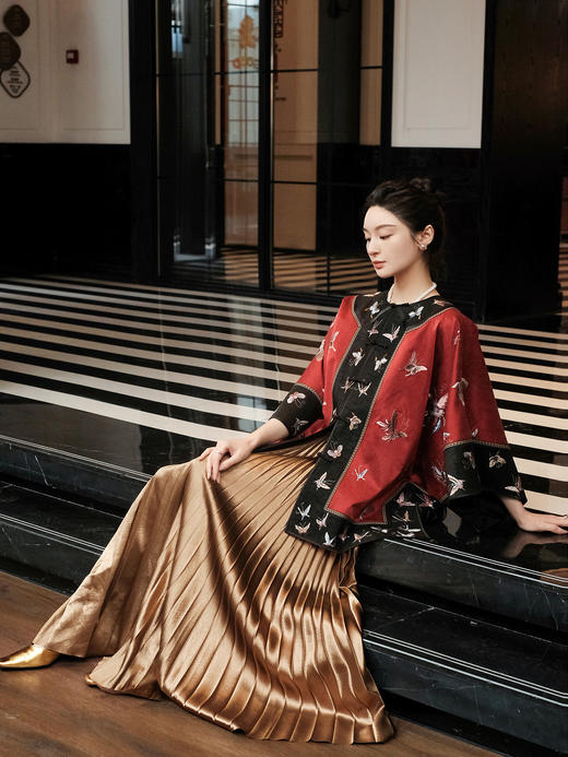 盛唐牡丹盛奢系列 | 手推绣蝴蝶对襟上衣 商品图2