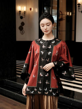 盛唐牡丹盛奢系列 | 手推绣蝴蝶对襟上衣