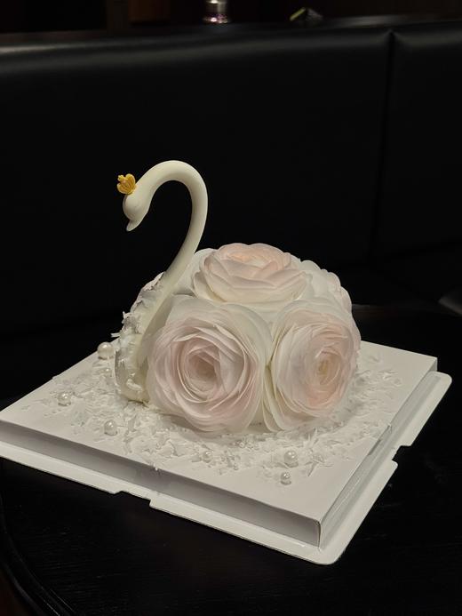 网红天鹅款蛋糕（6寸）送不锈钢餐盘 商品图6