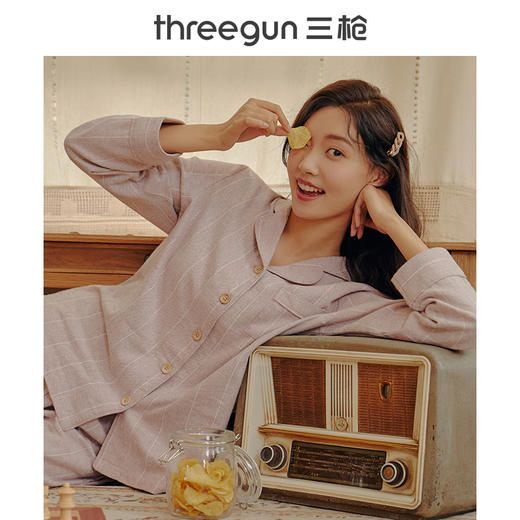 Threegun三枪 【花灰绒布】翻领开襟长袖长裤女士家居套家居服-81758D911 商品图1