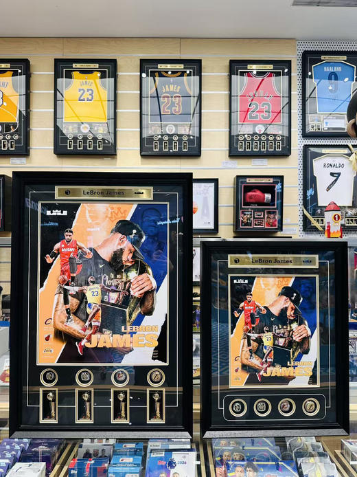 收藏系列 勒布朗詹姆斯 纪念装饰画 （非亲签） 商品图5