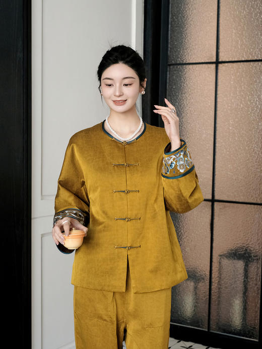 盛唐婧|香云纱金龟缎对襟夹棉外套 商品图1