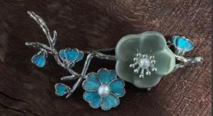 青瓷梅花胸针（花丝镶嵌） 商品图0