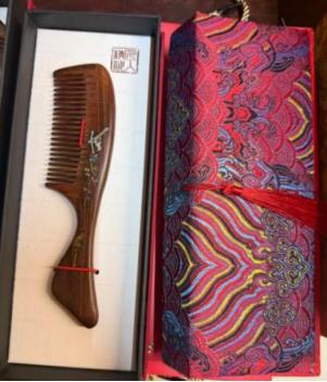 雀跃梳子 （中柄） 商品图0