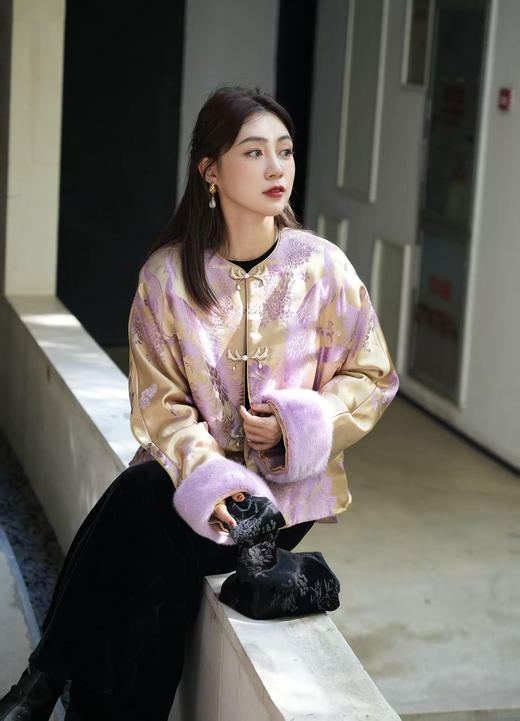 盛唐牡丹 | 新软缎真丝提花水貂棉外套 商品图1