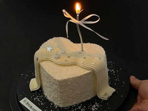 「情人节限定」椰香烛光心形浪漫告白蛋糕 商品图0