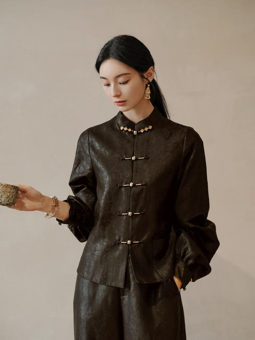 盛唐婧 | 新中式轻奢设计感龟裂纹对襟外套 商品图0