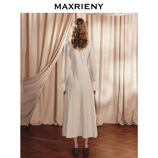 玛克门店发货：MAXRIENY复古法式连衣裙修身收腰25冬款针织裙奶油系复古少女穿搭(货号:MS86DR766) 商品图2