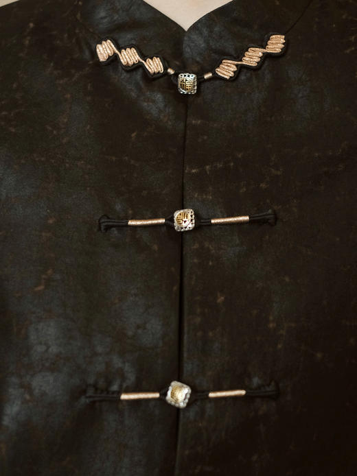 盛唐婧 | 新中式轻奢设计感龟裂纹对襟外套 商品图2