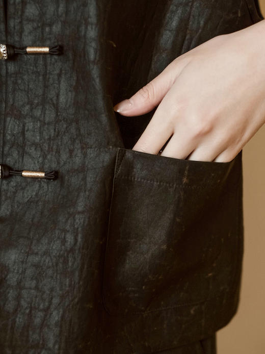 盛唐婧 | 新中式轻奢龟裂纹对襟马甲 商品图3