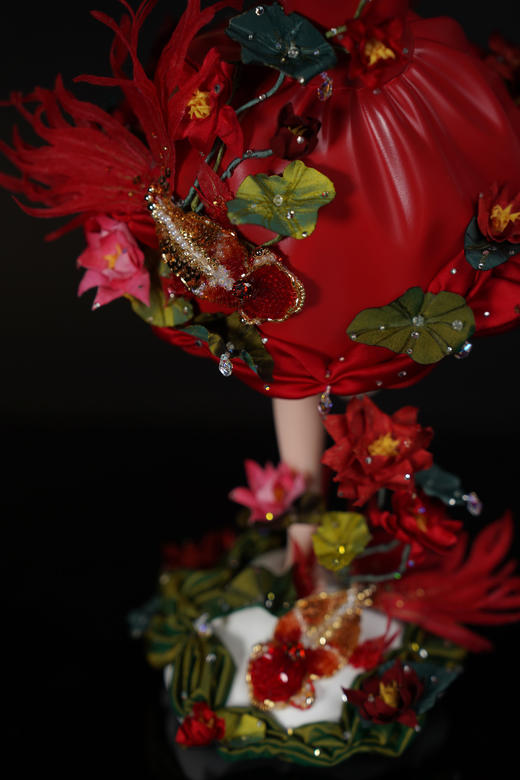 Owen Su《“莲”年有“鱼”》然女孩 商品图1