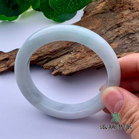 派瑞翡翠 翡翠手镯 糯种 绿色