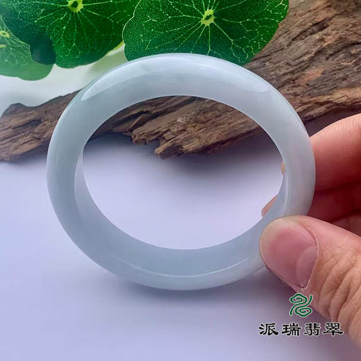 派瑞翡翠 翡翠手镯 糯种 绿色 商品图1