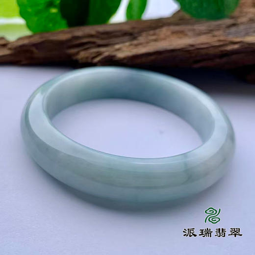 派瑞翡翠 翡翠手镯 糯种 绿色 商品图3
