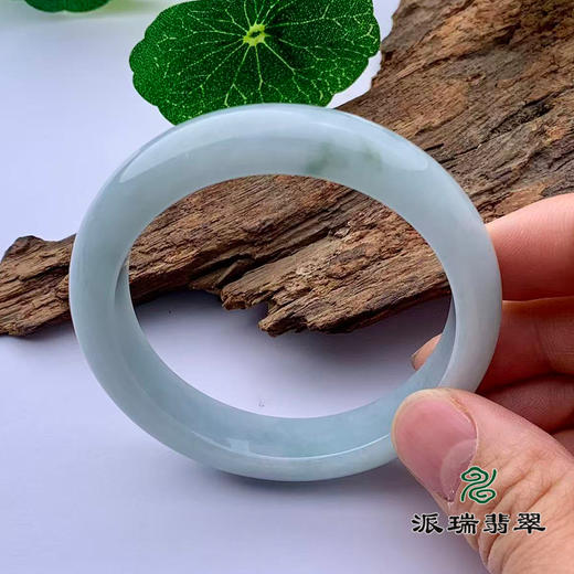 派瑞翡翠 翡翠手镯 糯种 绿色 商品图1
