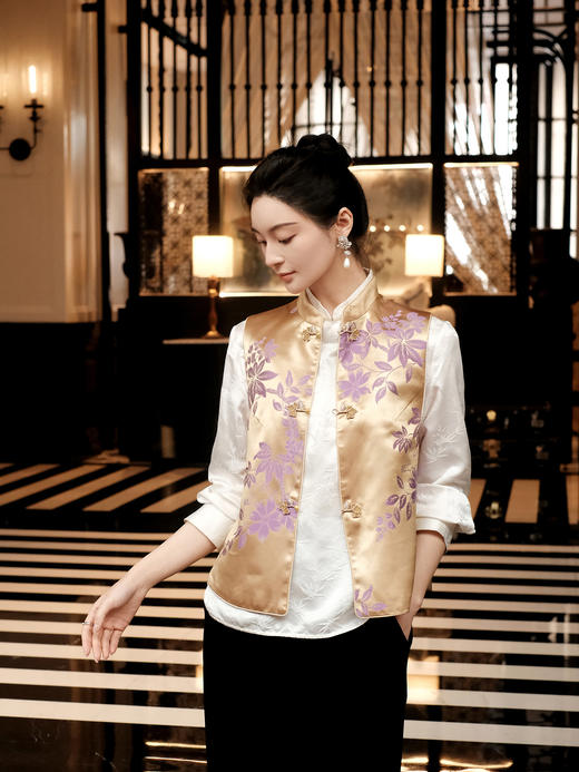 盛唐牡丹| 真丝老缎花卉马甲 商品图1