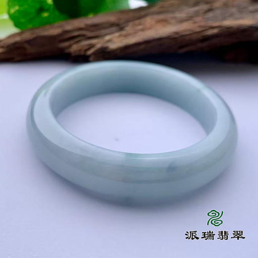派瑞翡翠 翡翠手镯 糯种 绿色 商品图3