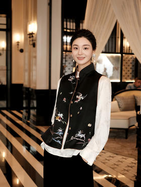 盛唐牡丹大师系列-王小潇 | 重缎真丝手绣对襟马甲-黑色(盛唐牡丹与非遗传承人王小潇联名系列)