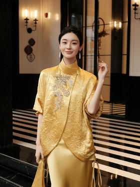 盛唐婧| 鎏光串珠衬衫