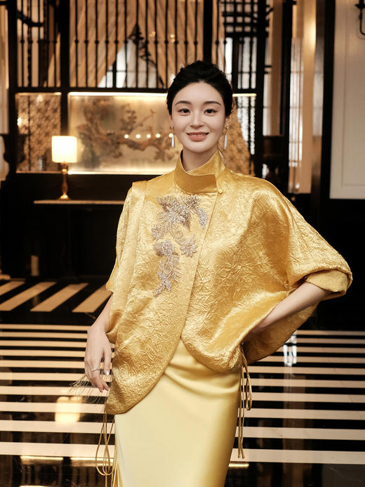 盛唐婧| 鎏光串珠衬衫 商品图1