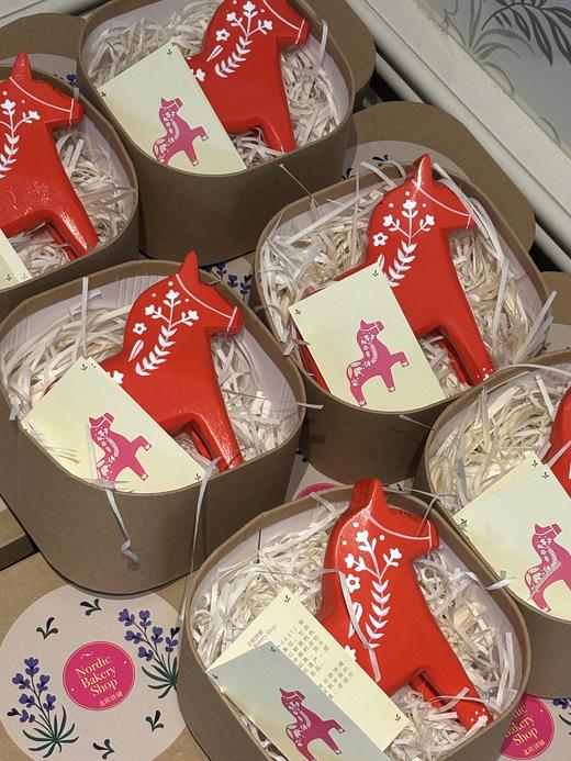 北欧饼铺达拉木马Nordic Bakery Dala horse 商品图1