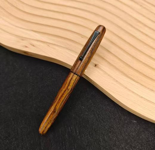 黄金檀钢笔 商品图0