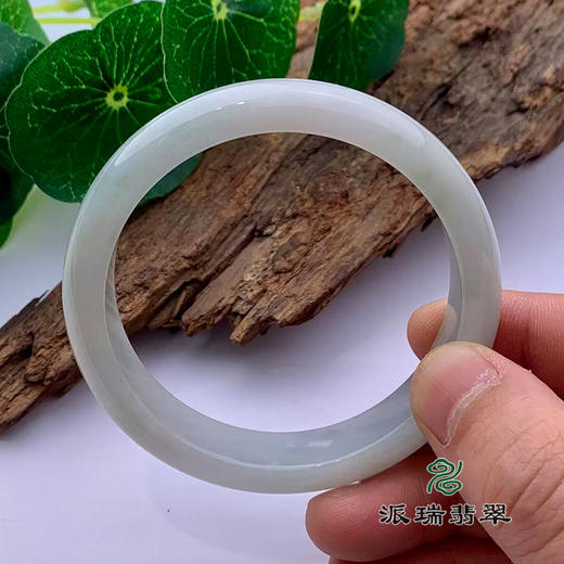 派瑞翡翠 翡翠手镯 糯种 绿色 商品图3