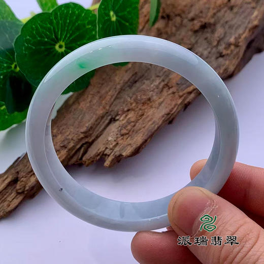 派瑞翡翠 翡翠手镯 糯种 绿色 商品图3