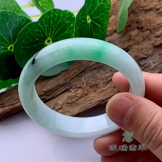 派瑞翡翠 翡翠手镯 糯种 绿色 商品图3