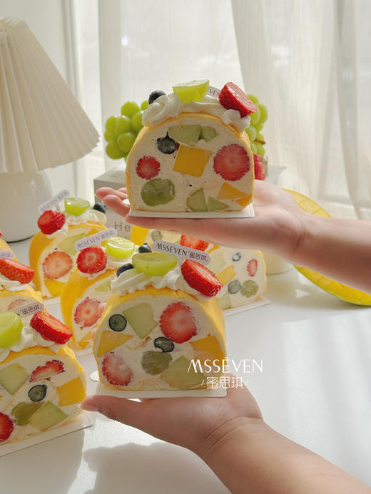 缤纷水果可丽卷    商品图1