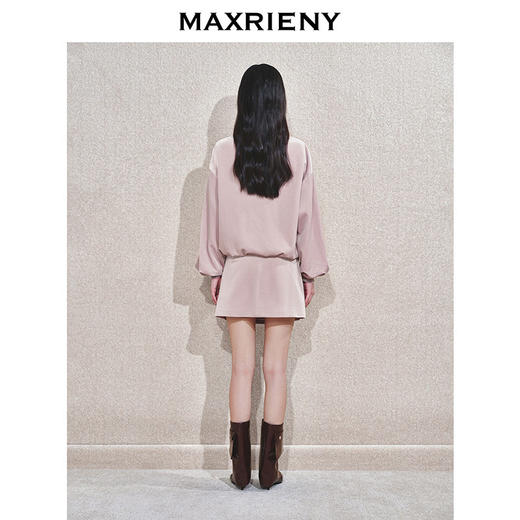 玛克门店发货：MAXRIENY复古宫廷感立体压花丝绒外套女(货号:MC85JA802) 商品图3