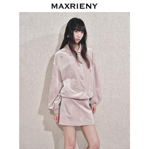 玛克门店发货：MAXRIENY复古宫廷感立体压花丝绒外套女(货号:MC85JA802) 商品图2