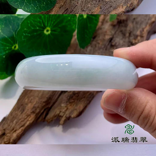 派瑞翡翠 翡翠手镯 糯种 绿色 商品图2