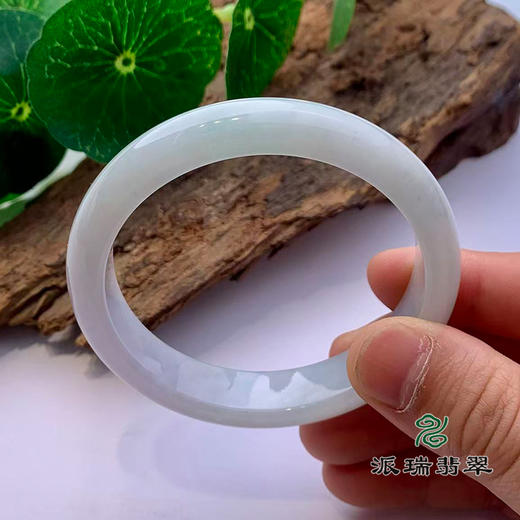 派瑞翡翠 翡翠手镯 糯种 绿色 商品图3