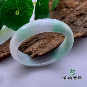 派瑞翡翠 翡翠手镯 糯种 绿色