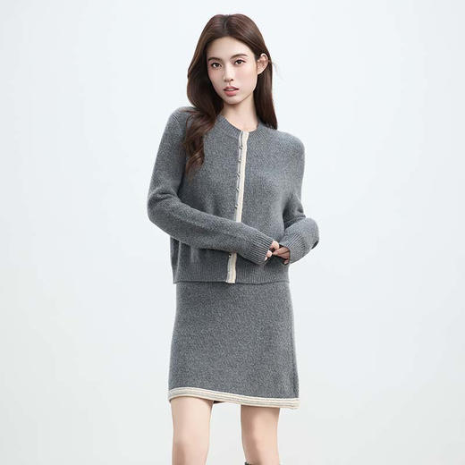 VogoPetite100%山羊绒 气质时尚通勤卷边A字短半身裙 BP142F1802 商品图2