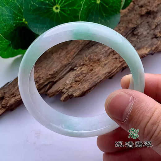 派瑞翡翠 翡翠手镯 糯种 绿色 商品图3